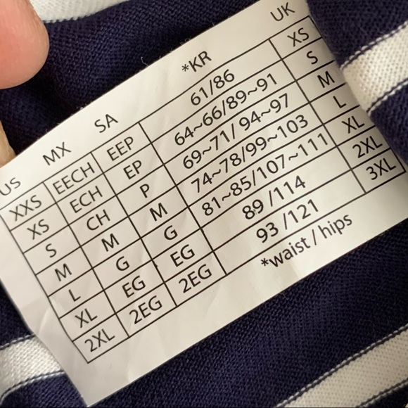 Joe Fresh asymmetrical skirt (size XS) - Picture 4 of 7